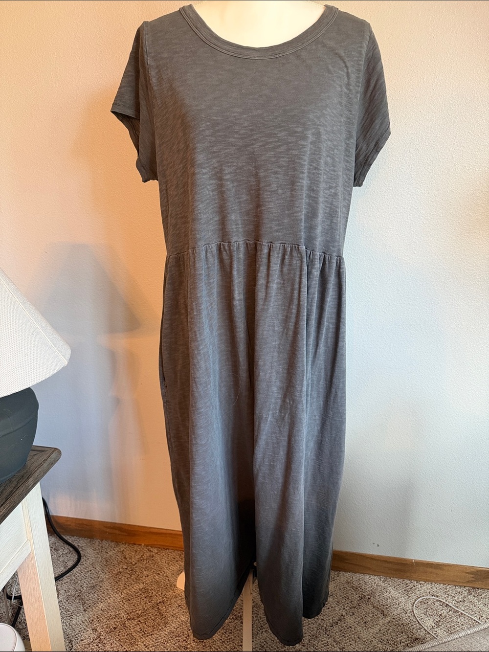 Universal Thread Charcoal Short-Sleeve Maxi Dress